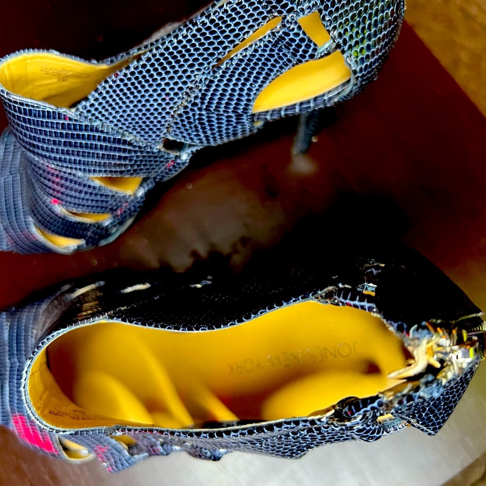 Jones New York heels
